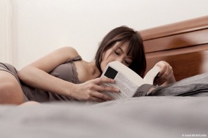 Un livre et non une tablette pour un bon sommeil