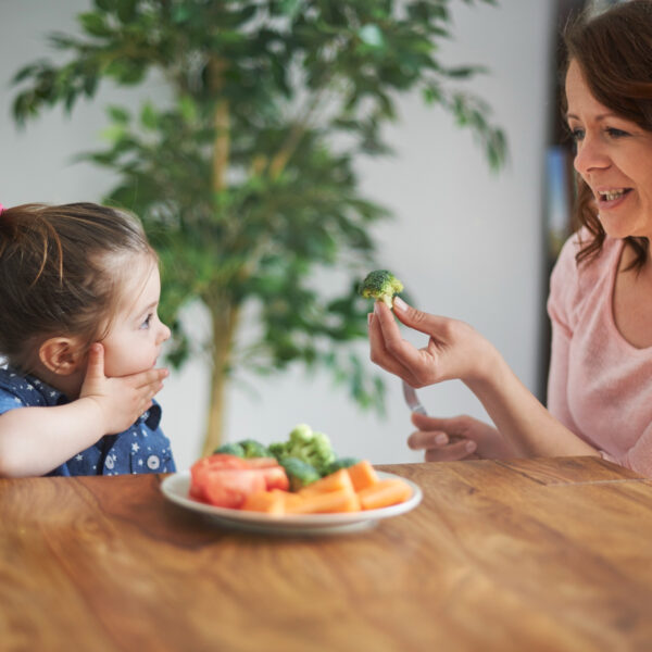 Comment accompagner son enfant souffrant de troubles du comportement alimentaire ?