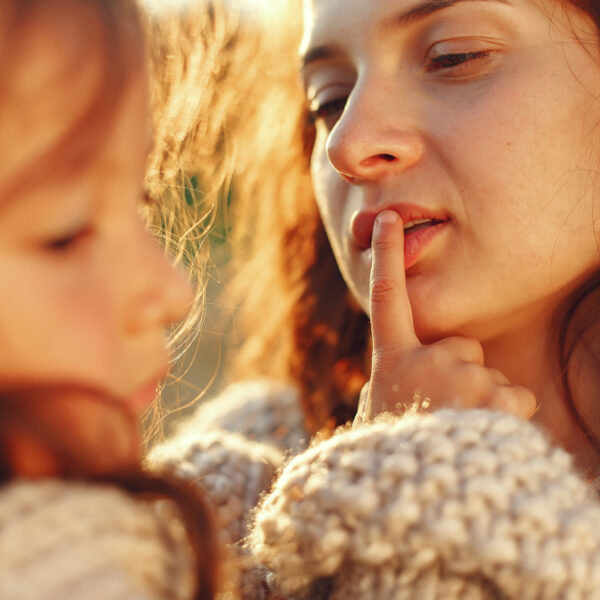 Faut-il couper les ponts avec une mère abusive ?