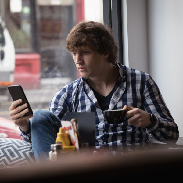 Nomophobie et troubles de l’attention : comment l’obsession du téléphone nuit à notre capacité de concentration ?