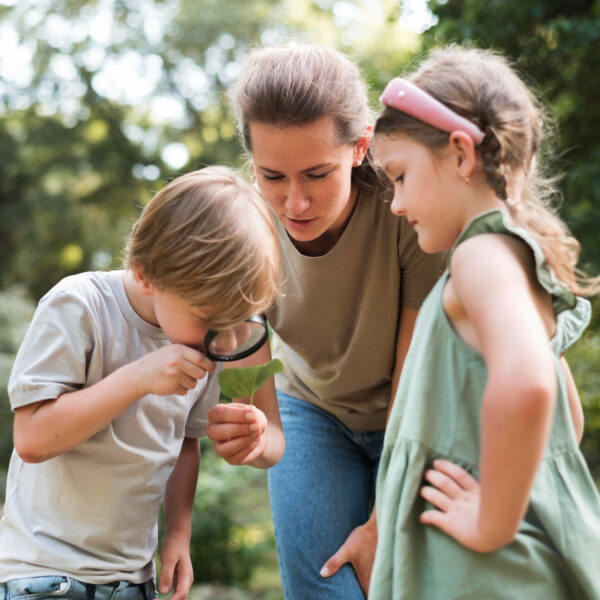 Comment soutenir son enfant dans ses premières expériences sociales ?