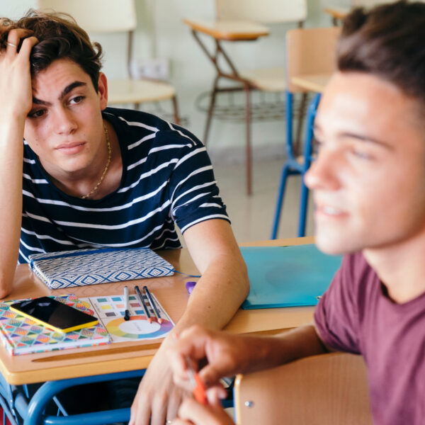 Je me sens mal à l’école : comprendre et agir face au mal-être scolaire