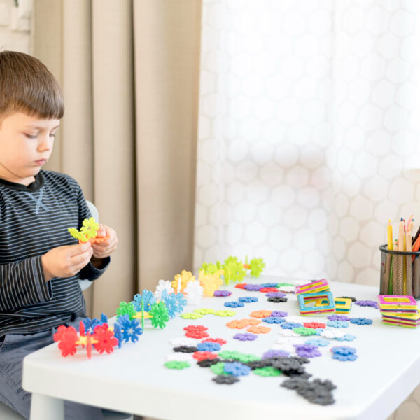 L’apprentissage par le jeu : pourquoi est-ce essentiel au développement de l’enfant ?