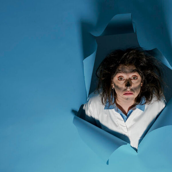 Pourquoi certaines personnes développent-elles une phobie des espaces clos (claustrophobie) ?