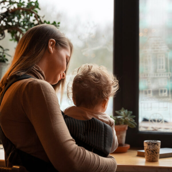 Familles monoparentales : un quart des jeunes enfants sans contact avec leur père