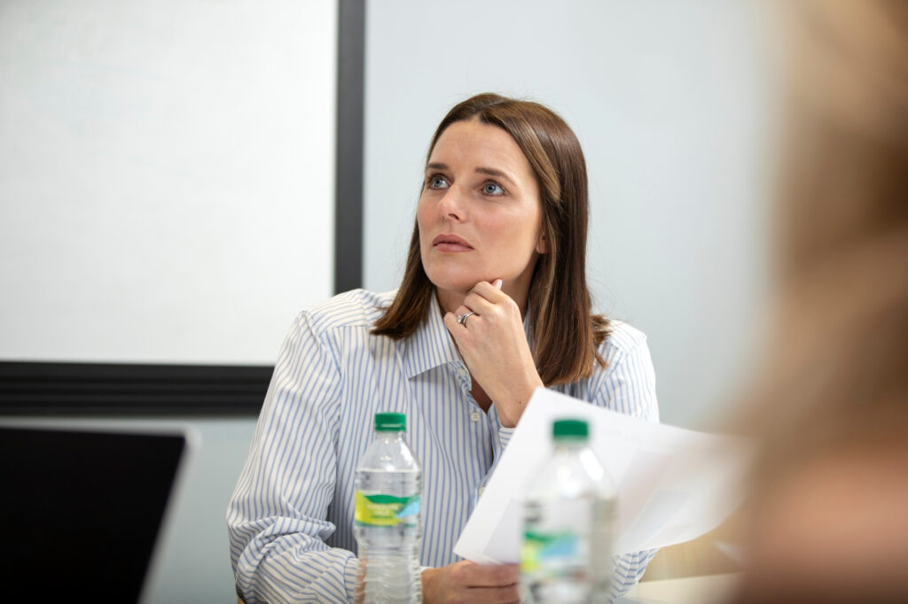 Comment la psychologie cognitive explique-t-elle la prise de décision ?