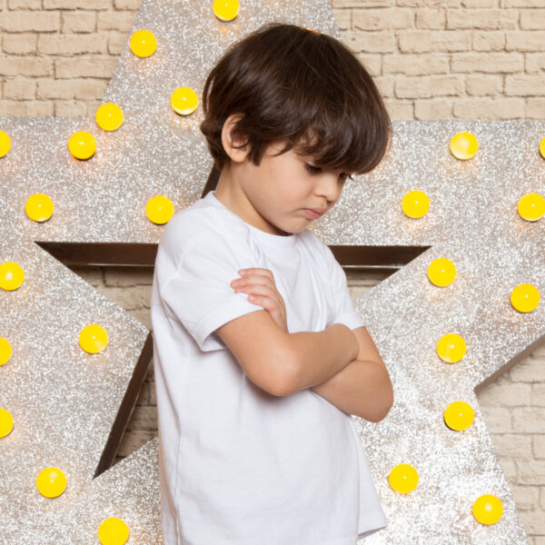 Gérer les caprices et les crises sans crier : astuces et conseils