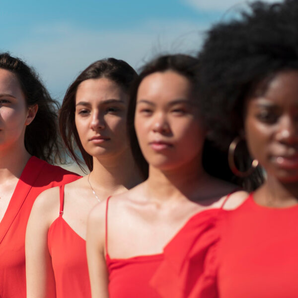 Phobies et société : pourquoi certaines peurs sont plus répandues dans certaines cultures ?