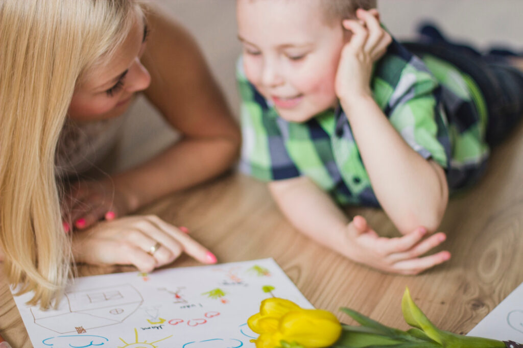 L’impact des mots sur la gestion des émotions de l’enfant