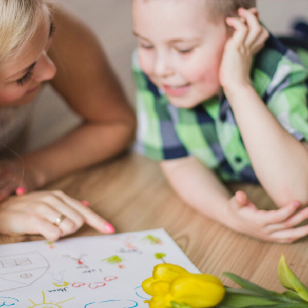 L’impact des mots sur la gestion des émotions de l’enfant