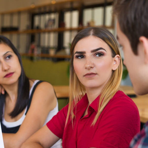 Quels sont les facteurs qui influencent nos décisions en groupe ?