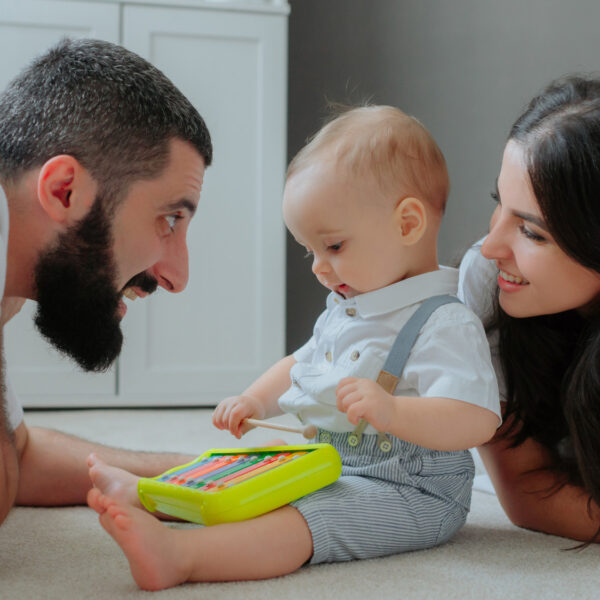 Comment partager les responsabilités parentales dès la naissance ?
