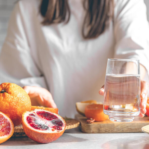 Le rôle de l’hydratation dès le réveil dans votre bien-être quotidien
