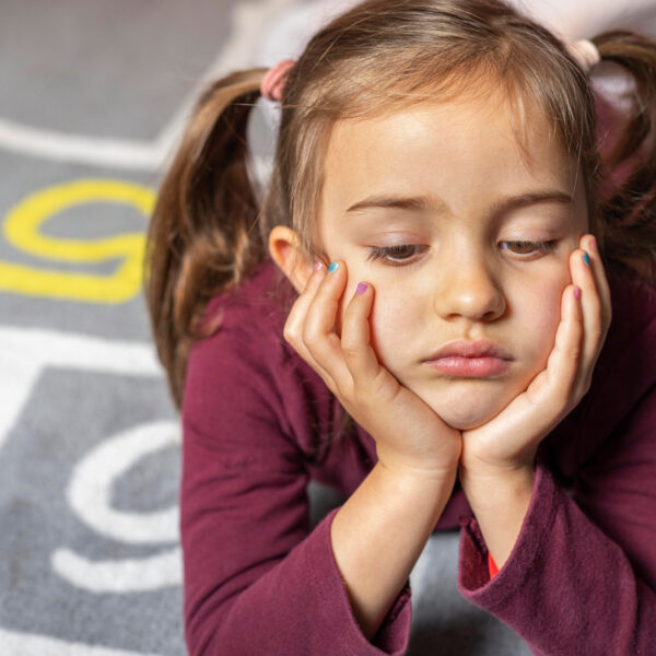 Les émotions chez l’enfant : comment se développent-elles avec l’âge ?