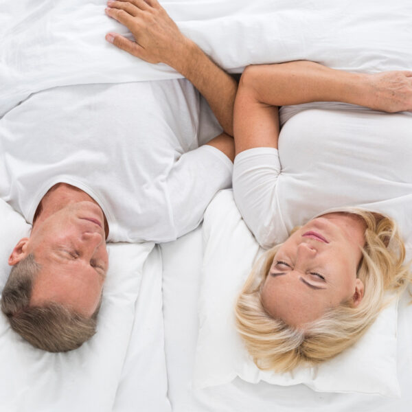 Pourquoi certaines personnes parlent-elles en dormant ?