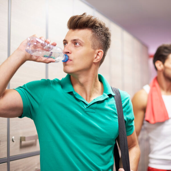 Hydratation et performance sportive : pourquoi l’eau fait la différence ?