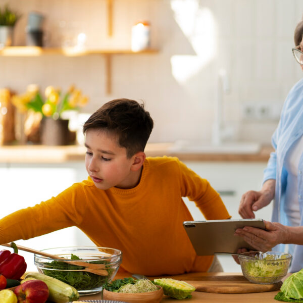 Quels aliments aident vraiment les enfants à mieux se concentrer à l’école ?