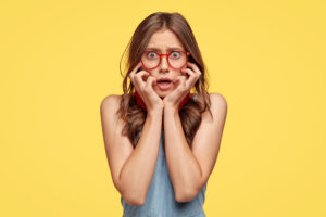 Tremblements et sudation excessive : des signes révélateurs d’une phobie