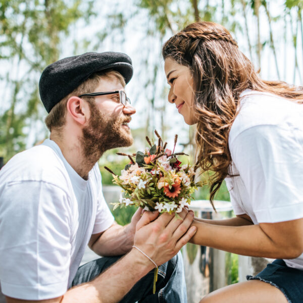 Le mariage change-t-il vraiment une relation de couple ?