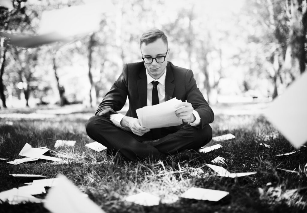 Que faire des affaires du défunt ? Un choix entre attachement et lâcher-prise