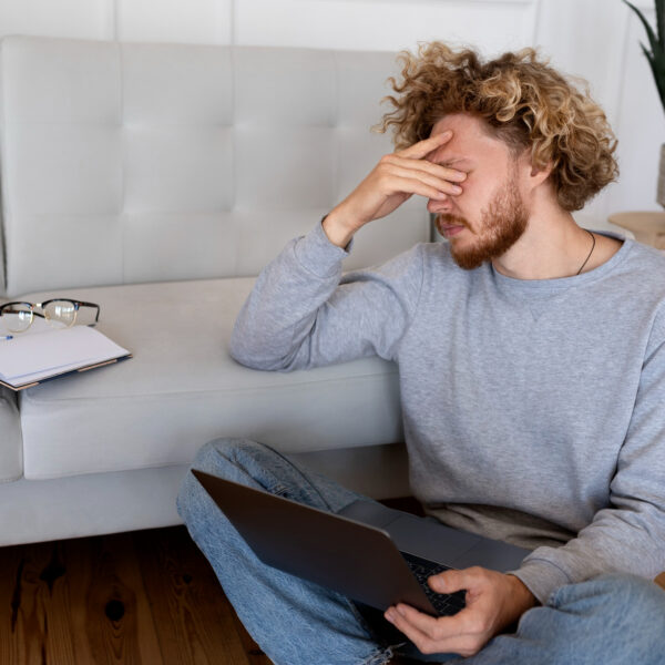 Comment gérer efficacement les épisodes de tristesse intense ?