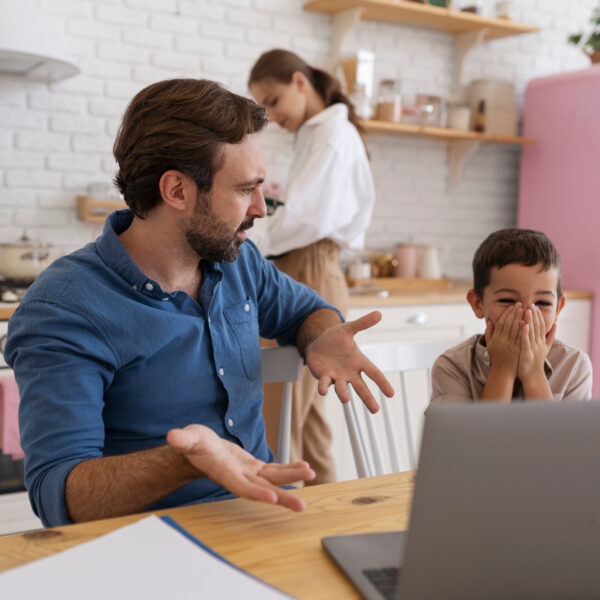 Comment gérer un membre de la famille toujours en colère ?