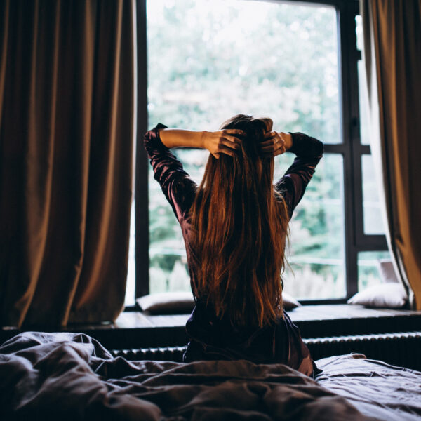 Dormir fenêtre ouverte ou fermée ? Avantages et inconvénients pour le sommeil