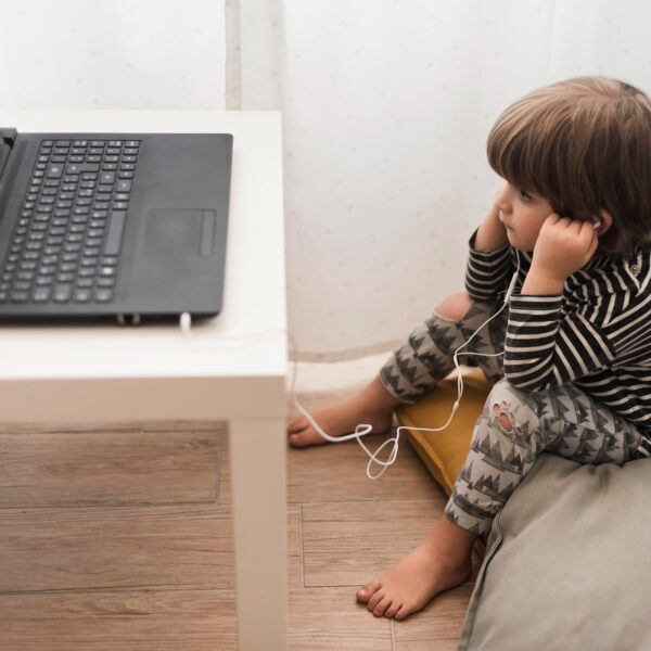 Sédentarité chez les enfants : comment limiter les écrans et encourager le mouvement