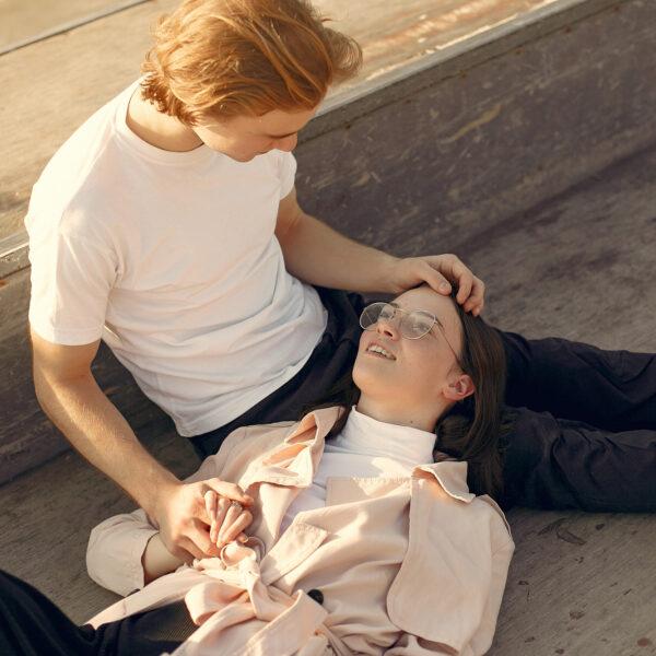 Les blessures du passé et leur impact sur la peur de l’engagement