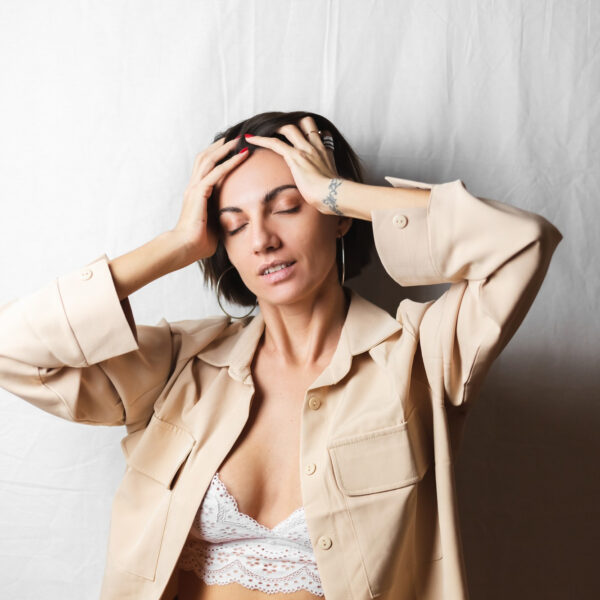 Pourquoi le stress peut-il provoquer des troubles hormonaux ?