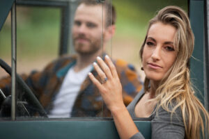 À partir de quand la jalousie devient-elle envahissante dans une relation ?