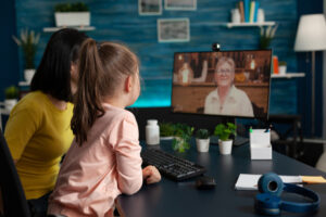 La psychothérapie en ligne convient-elle aux enfants et aux adolescents ?