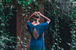 Pourquoi l’anxiété pousse à éviter, puis finit par rétrécir la vie