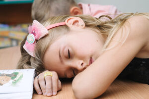 Rythmes scolaires et sommeil de l’enfant, un équilibre pas toujours simple à trouver