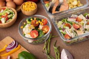 Batch cooking express, peut-on vraiment cuisiner pour plusieurs jours en moins de deux heures ?