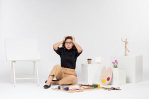 Créativité sous pression, le stress freine-t-il vraiment les idées neuves ?