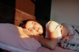 La lumière naturelle aide à mieux dormir