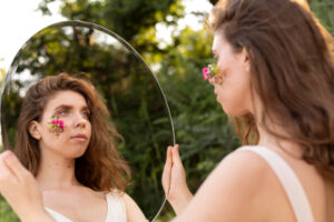 La personnalité narcissique ne se résume pas à l’ego