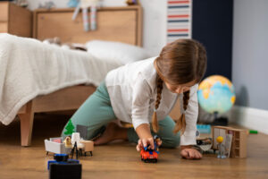 Les jouets genrés influencent-ils la façon dont les enfants se projettent ?