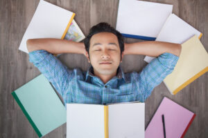 Se détendre avant un rendez-vous stressant aide le corps