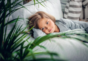 Une journée trop lourde peut peser sur le sommeil d’un enfant