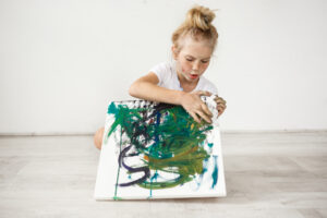 Cours d’art pour enfant, reconnaître l’envie réelle sans installer une pression douce