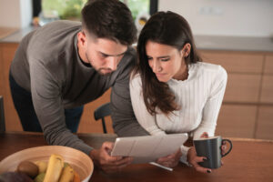 Épargne de précaution familiale, combien faut-il mettre de côté pour protéger le foyer ?