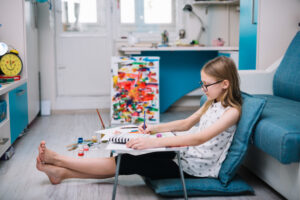 Bureau, chambre ou salon, où un enfant se concentre-t-il le mieux pour faire ses devoirs ?
