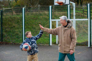 Grands-parents après une séparation, soutenir les enfants sans devenir arbitres du conflit
