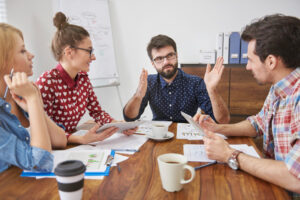 Prendre la parole en réunion face à la hiérarchie, pourquoi tant de salariés se taisent-ils ?