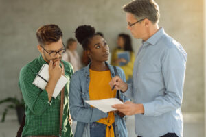 Stage d’observation et orientation scolaire, l’immersion en entreprise aide-t-elle à choisir ?